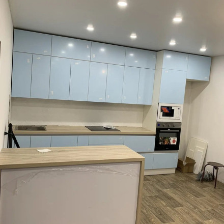 Кухня «Кухня Сноу Акрил профиль Gola»